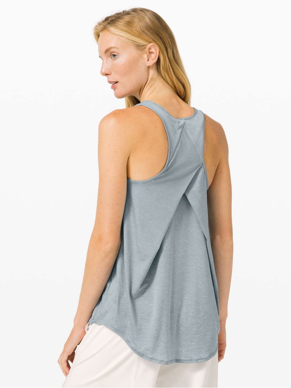 178. Lululemon Essential Tank *Pleated Blue Cast size 6